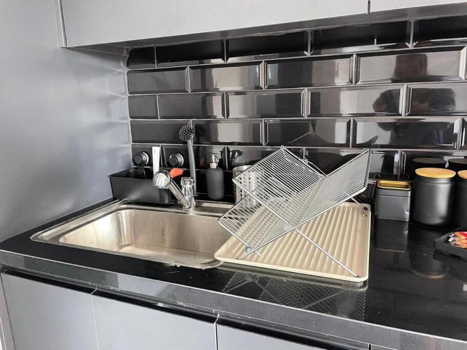 Lovely Flat In The Center 36 Apartment เทลอาวีฟ ภายนอก รูปภาพ